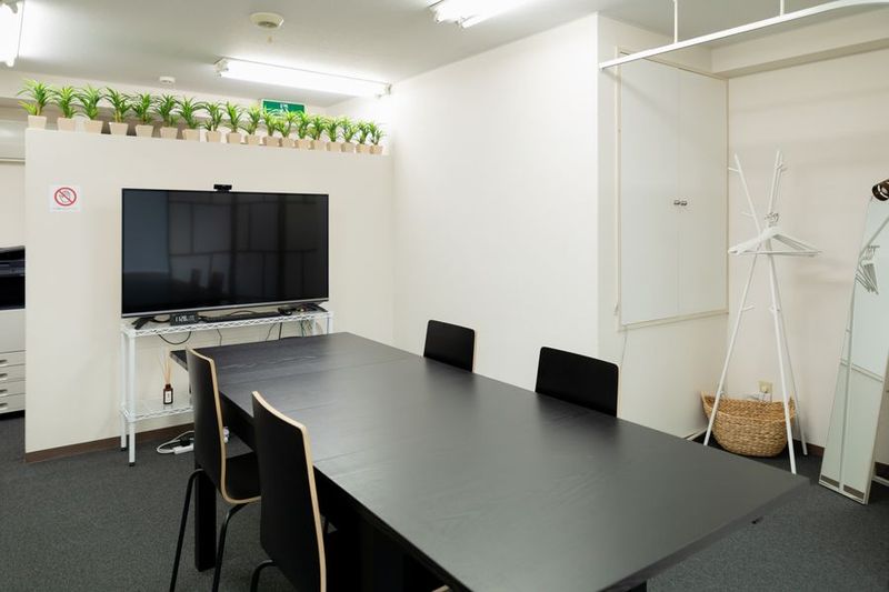 西口店（1号店） - EDWARD TEACH スタジオ