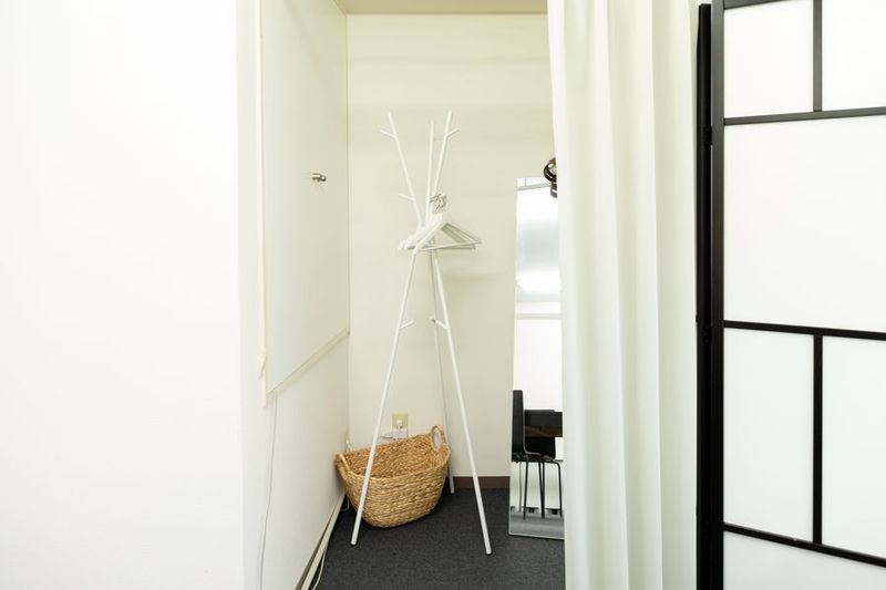 西口店（1号店） - EDWARD TEACH スタジオ