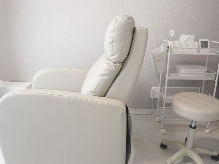 名古屋│金山駅近✨カウンセリング&リクライニングチェアのお部屋✨ - レンタルサロンRocca【９０５】