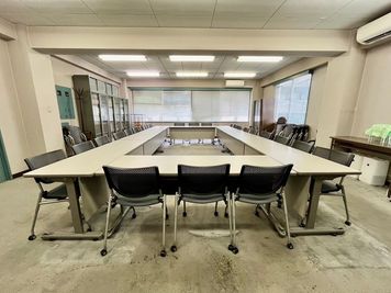 【お客様ご自身でのレイアウト変更可能です（予約時間内の原状復帰必須！）】 - TIME SHARING 大手町 協販商事ビル 【閉店】4Fの室内の写真