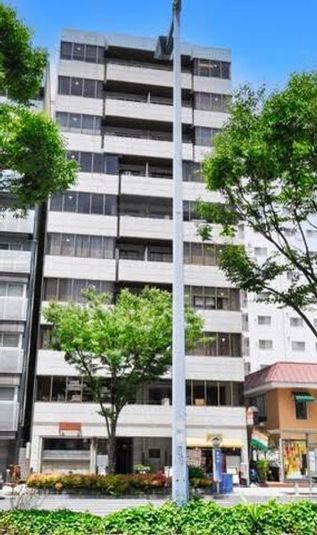 マシンが豊富なジムでトレーニングを - ULU FITNESS GYM