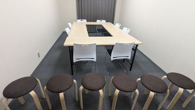レイアウト例② - 貸し会議室ぷろぐれす 貸し会議室ぷろぐれす　浜松町/大門の室内の写真
