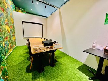 名古屋駅徒歩圏内！会議・勉強・リモート作業やボードゲームに最適✨ZeppNagoya待機利用に便利🎶 - セルフカフェささしまライブ店