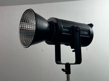 LED照明：Godox SL150 1点
無料で利用いただけます。 - HACONiWA 港区　撮影スタジオ レンタルスタジオの設備の写真
