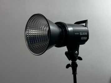 LED照明：Godox SL60 1点
無料で利用いただけます。 - HACONiWA 港区　撮影スタジオ レンタルスタジオの設備の写真
