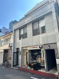 マルチスペースこけだま Oasisこけだま南森町天満宮の外観の写真