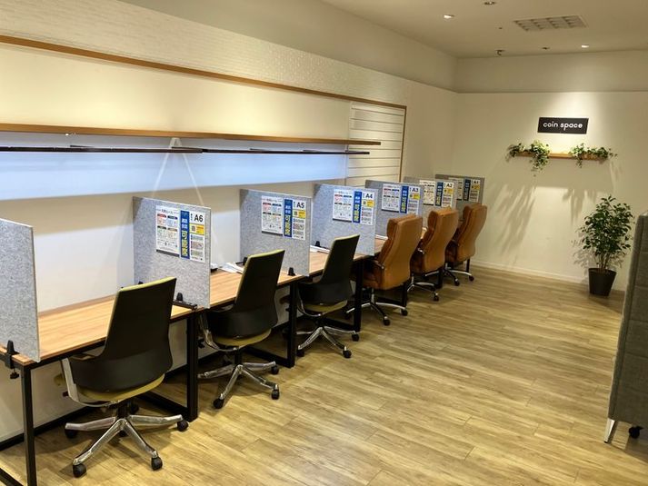 1人用席（通話・会話OK） - 【閉店11/24】コインスペースモザイクモール港北店