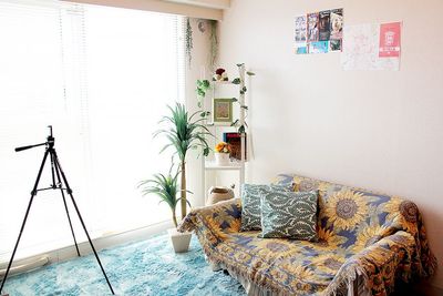 ソファ、カメラスタンドあり - Fun 2 Room Takadanobaba 貸し会議室の設備の写真
