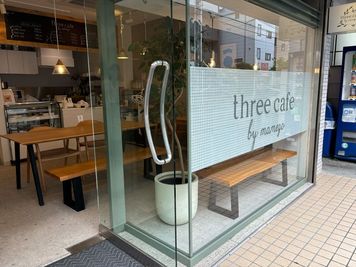 ブリッジレンタルオフィス カフェレンタルスペースの室内の写真