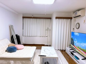 【shiro町田】大人数🆗当翌日🈹✨町田駅5分🐮広さ33㎡🐮65型TV🐮✨新品家具🐮推し会❤️おうちデート - shiro町田