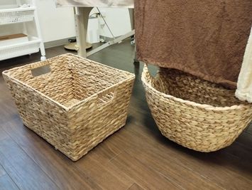 荷物かご - レンタルサロン スペース✦コフレ新宿御苑サロンティア（完全個室） 商業利用も可能丸一日から‧✦‧新宿御苑サロンティア‧✦‧の設備の写真
