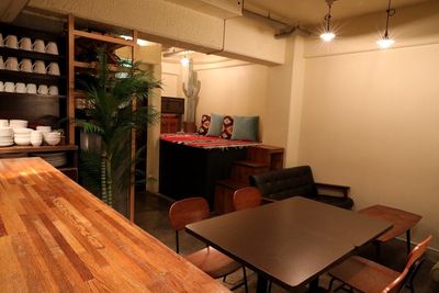 展示会やワークショップとしてもご利用いただけます。 - レンタルカフェL1PCafe レンタルカフェの室内の写真