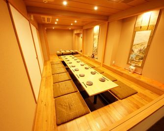 落ち着いた和風の空間、掘りごたつ個室！栄駅から徒歩圏内！ - 名古屋栄の大人の隠れ家