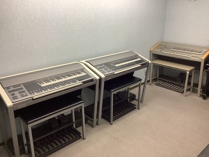 アップライトピアノ・エレクトーンのレンタル部屋【M11】 - 天神センター