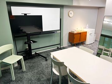 モニター、ホワイトボード、全身鏡あり - 1SBC　静岡会議室 貸し会議室の設備の写真