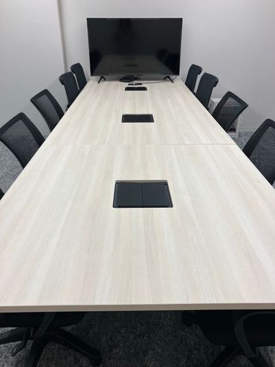 No.103大会議室【固定式机タイプ】 - relark大宮　貸会議室