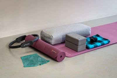 ヨガ・ピラティスグッズ充実してます（9セットづつご用意） - Hora 西永福 レンタルスタジオの室内の写真