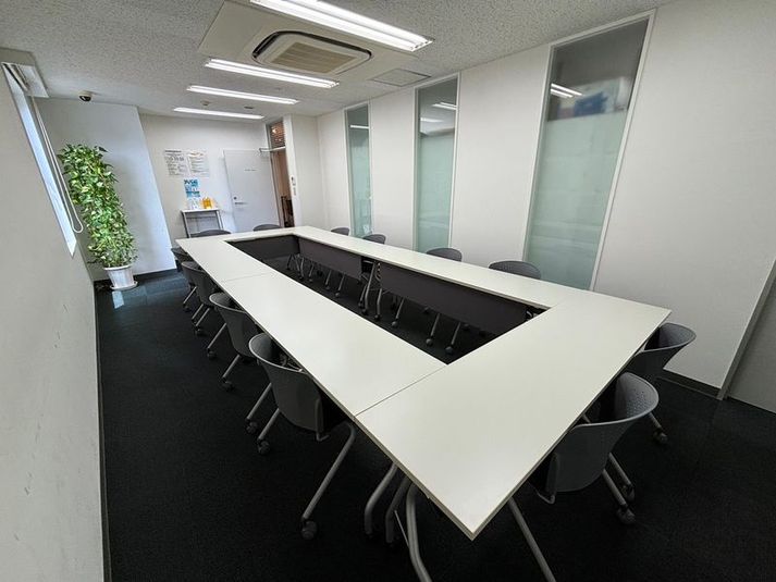 第1会議室 - 大阪会議室 ヒロホールディングス難波御堂筋店