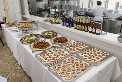 飲食可能 - 白馬のレンタルスペース　プラスペース所沢の室内の写真