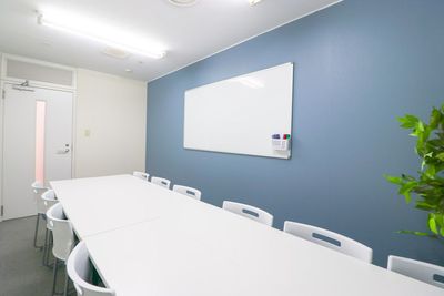 ふれあい貸し会議室 大阪駅前第２ビル ふれあい貸し会議室 梅田No122の室内の写真