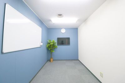 ふれあい貸し会議室 大阪駅前第２ビル ふれあい貸し会議室 梅田No122の室内の写真