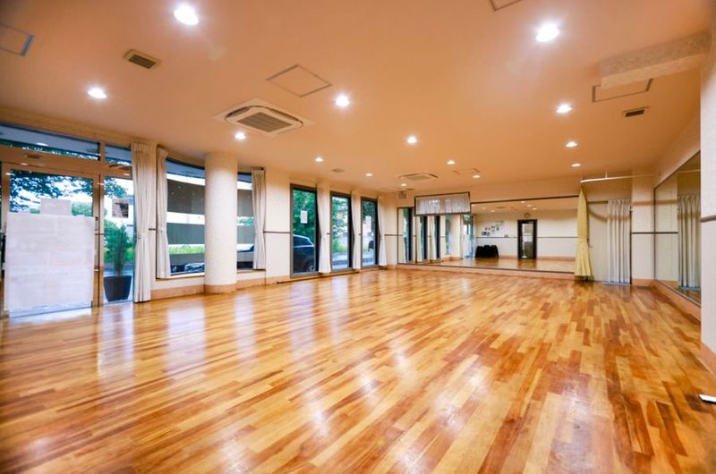 レンタルスタジオ@ダンススクールエメラルド - ダンススクールエメラルド