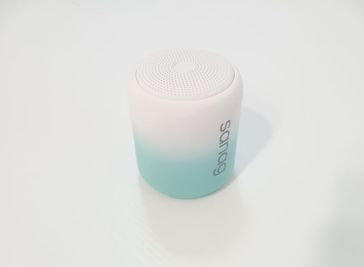 Bluetoothスピーカー - 初台駅徒歩3分のレンタルサロン「ユーサロン初台」 ユーサロン初台｜セラピストの練習・研修 ・パーソナルカラー診断の設備の写真