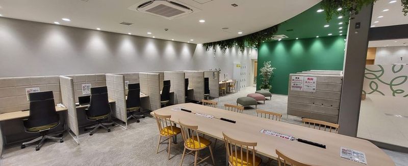 1人用席(通話・会話OK) - 名谷グリーンラウンジ by coin space(コインスペース)