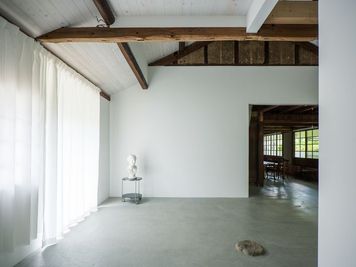 古民家フォトスタジオ｜白壁｜自然光やライティング撮影、会議、イベントなどにも｜profotoなどレンタル機材有り - マトマニスタジオ