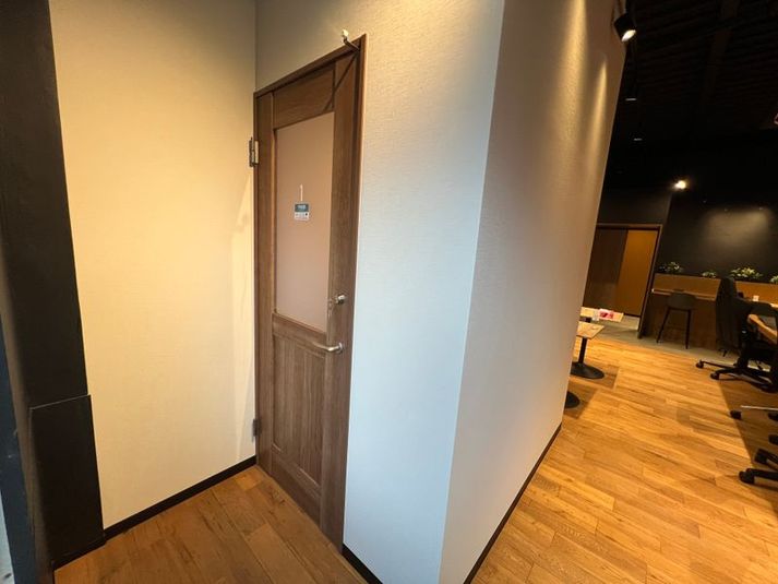 新大阪_1名個室（4F_ブース1） - いいオフィス新大阪