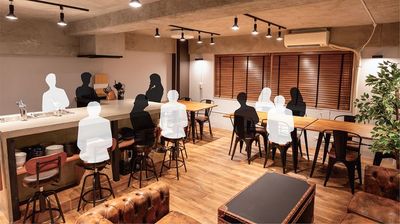 27人まで着席可能！
大人数で集まって、過ごせるレンタルキッチン！🍲 - リノスペkitchen堺筋本町【大阪】レンタルキッチン 《人数変動プラン》リノスぺkitchen堺筋本町【最大30名】の室内の写真