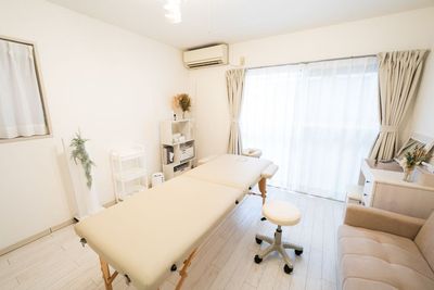 【定期利用歓迎】NEW✨所沢駅徒歩4分✨完全個室サロン | 癒し空間🌿| マッサージ | 整体 | エステ【見学無料】 - レンタルサロン LOHASIS 所沢