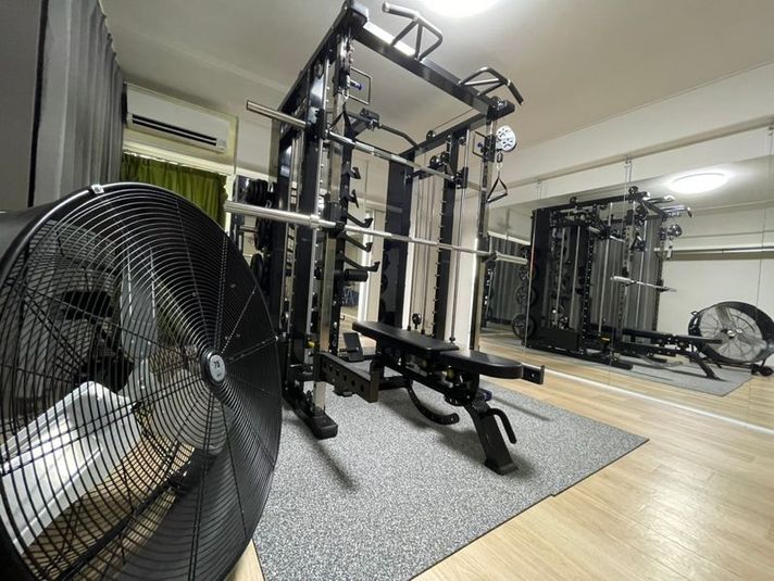 京橋店 - 1コインレンタルジムWOLF京橋