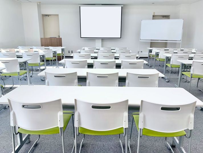 会議室 + 控室 - 名古屋市中区貸会議室　シスグリーン