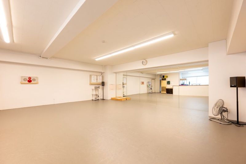 Step 東村山・久米川駅前スタジオ - Step 東村山・久米川駅前スタジオ