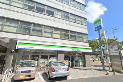 駅前にファミリーマートあります。 - JK Room ビブレ西小倉B館 【角部屋】お家デート💑アクセントウォール🛋地上波📺️３０１のその他の写真