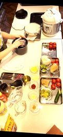 ＜利用例＞料理教室♪【貸出無料！】豊富な調理器具 - Cook & Parties 四日市 ＼🍸パーティROOM🎁／キッチンスタジオ・会議室付き！の室内の写真