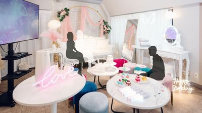 【プリンセス池袋】推し活人気No.1👑高級ソファ/大型TV パーティー✨飲食プラン🎉【プリンセス池袋】[10]の室内の写真