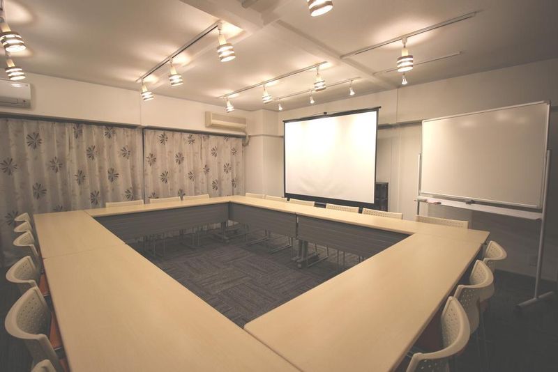 貸し会議室　【A01】 - お気軽会議室　博多駅筑紫口