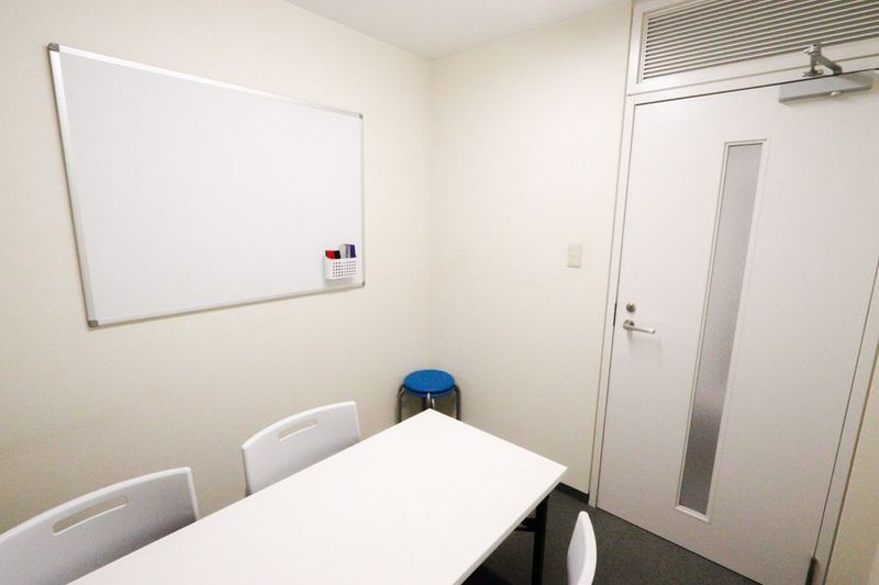 ふれあい貸し会議室 梅田No119 - ふれあい貸し会議室 大阪駅前第２ビル