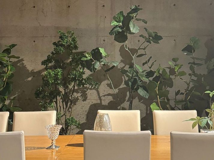 鉄とコンクリートの撮影スタジオ：KUROSUNA PITCH - KUROSUNA PITCH