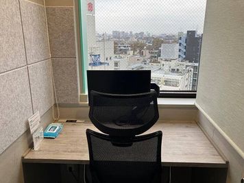 【三鷹駅徒歩1分】SoloTime三鷹 ROOM MK04/完全個室/Wi-Fi・電源・モニター完備/ドリンク・お菓子有 - SoloTime 三鷹