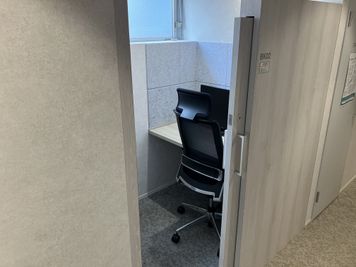 SoloTime 錦糸町 BOOTH BK02（1名用個室）の室内の写真