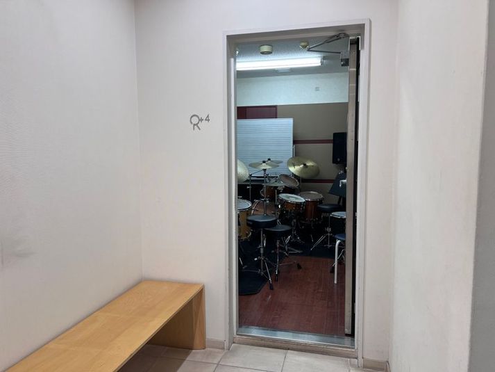 ドラム部屋　Room4 - ミュージックアベニュー新宿リフラ・プラス