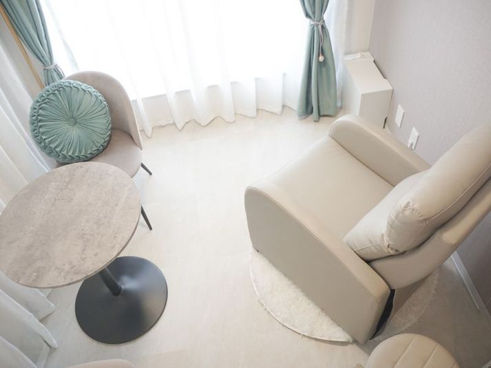 名古屋│金山駅２分✨リモートワーク・少人数打合せに最適 - レンタルサロンRocca【９０５】