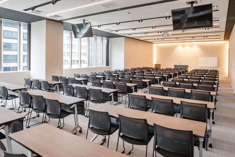 御堂会館4階Aホール - 御堂会館