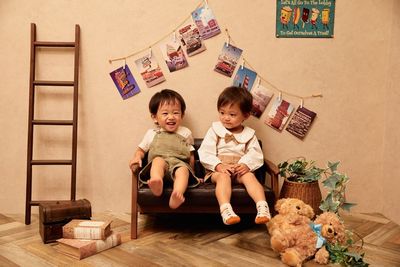 好評のミニソファ♪撮影にどうぞ！ - Moff room🧸《下北沢店》 🧸Moff room🧸1〜15名様ママ会向けスペースの室内の写真