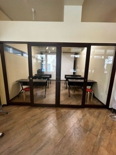 スタジオ47 ㏌琉球漢方薬局　なはーと芸術劇場近く  - 琉球漢方薬局内のレンタルスペース