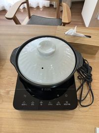T-falのIHポータブルコンロ
IH用　土鍋 - レンタルスペース　『時の間』 駅徒歩2分！屋内スペースと屋外スペースのあるレンタルスペースの設備の写真