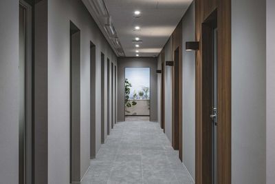 SoloTime 新宿南口 SOFA SEAT 01（4名用オープン席）の室内の写真